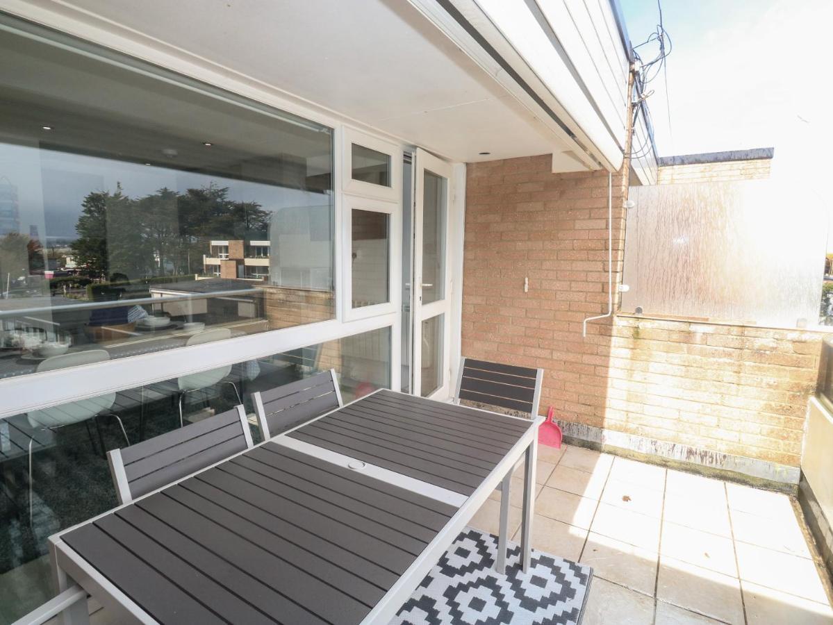 Sunny View Apartment Dawlish Exterior photo